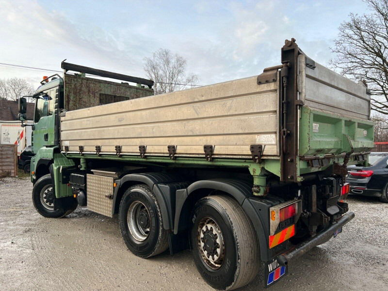 MAN TGA 33.480 - Billenőplatós teherautó: 4 kép. MAN TGA 33.480 - Billenőplatós teherautó: 4 kép.