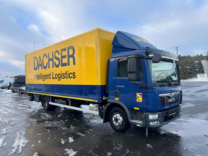 MAN TGL 12.250 BOX+LIFT 1.HAND - Dobozos felépítményű teherautó: 5 kép. MAN TGL 12.250 BOX+LIFT 1.HAND - Dobozos felépítményű teherautó: 5 kép.