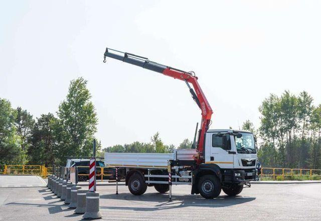 MAN TGM 18.250 4x4 Fassi F215A.0.23 Active HDS Cran - Platós teherautó, Darus autó: 4 kép. MAN TGM 18.250 4x4 Fassi F215A.0.23 Active HDS Cran - Platós teherautó, Darus autó: 4 kép.
