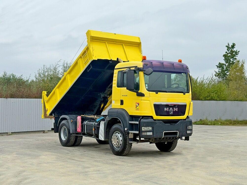 MAN TGS 18.360 - Billenőplatós teherautó: 1 kép. MAN TGS 18.360 - Billenőplatós teherautó: 1 kép.