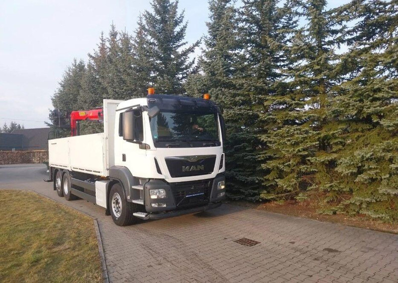 MAN TGS 26.400 Crane Palfinger PK 23001L - Platós teherautó, Darus autó: 2 kép. MAN TGS 26.400 Crane Palfinger PK 23001L - Platós teherautó, Darus autó: 2 kép.