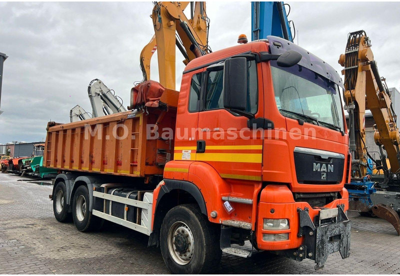 MAN TGS 26.440 - Billenőplatós teherautó: 2 kép. MAN TGS 26.440 - Billenőplatós teherautó: 2 kép.