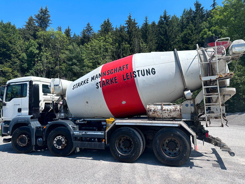 MAN TGS 32.400 x4 BB LIEBHERR 9 m³ - Betonmixer: 2 kép. MAN TGS 32.400 x4 BB LIEBHERR 9 m³ - Betonmixer: 2 kép.