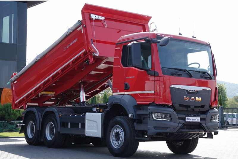 MAN TGS 33.440 / 6X4 / WYWROTKA 3 STRONNA / HYDROBURTA / BORDMATIC / - Billenőplatós teherautó: 3 kép. MAN TGS 33.440 / 6X4 / WYWROTKA 3 STRONNA / HYDROBURTA / BORDMATIC / - Billenőplatós teherautó: 3 kép.