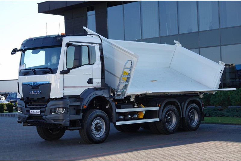 Billenőplatós teherautó MAN TGS 33.TGS 33.480 / 6X6 / WYWROTKA 3 STRONNA / BORDMATIC / KH KI: 15 kép. Billenőplatós teherautó MAN TGS 33.TGS 33.480 / 6X6 / WYWROTKA 3 STRONNA / BORDMATIC / KH KI: 15 kép.