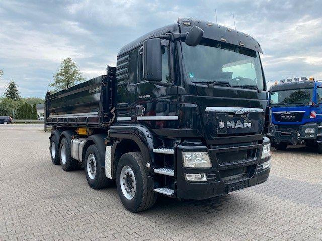 MAN TGS 35.440 8X4 EURO 5 Kipper Meiller Bordmatik - Billenőplatós teherautó: 4 kép. MAN TGS 35.440 8X4 EURO 5 Kipper Meiller Bordmatik - Billenőplatós teherautó: 4 kép.