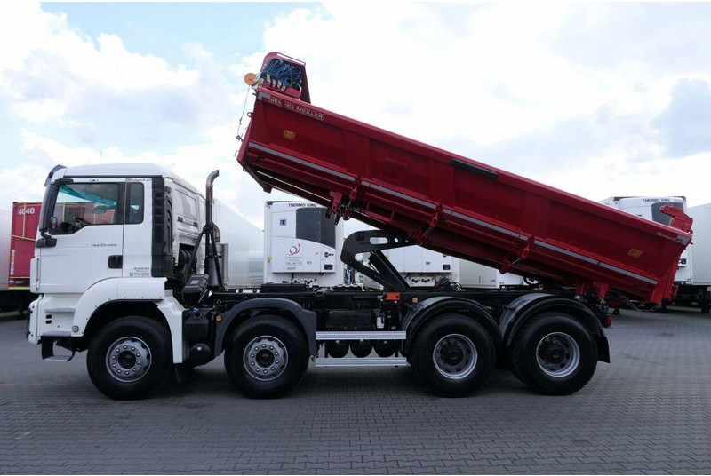 MAN TGS 35.460 - Billenőplatós teherautó: 3 kép. MAN TGS 35.460 - Billenőplatós teherautó: 3 kép.