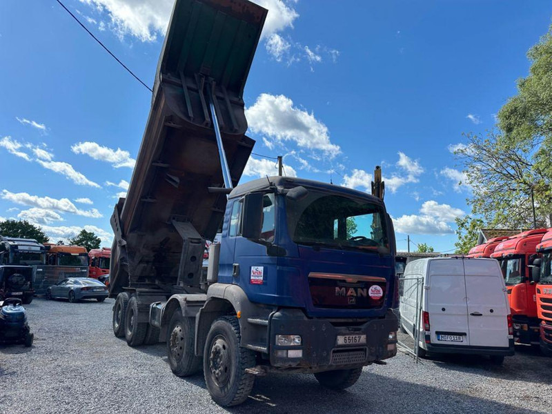 MAN TGS 41.440 8x4 BB - Billenőplatós teherautó: 2 kép. MAN TGS 41.440 8x4 BB - Billenőplatós teherautó: 2 kép.