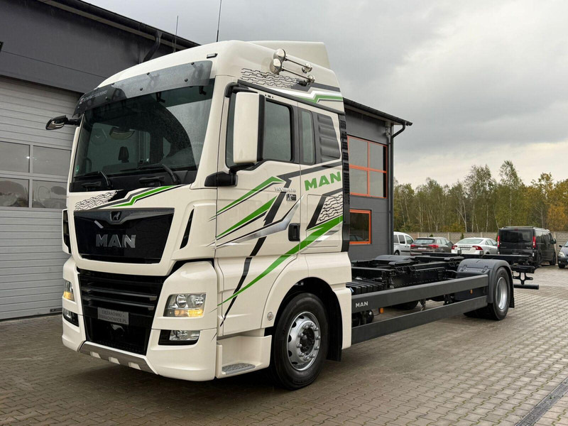 MAN TGX 18.470 // Przebieg 252 tyś. km !!! // Ciężarówka jak nowa // - Alvaz teherautó: 1 kép. MAN TGX 18.470 // Przebieg 252 tyś. km !!! // Ciężarówka jak nowa // - Alvaz teherautó: 1 kép.