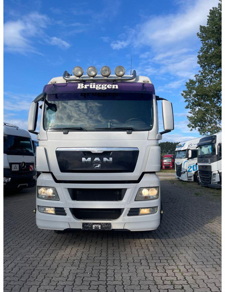 MAN TGX 26.400 6x2-2 LL 3 Stück Finkl Hubdach - Állatszállító teherautó: 3 kép. MAN TGX 26.400 6x2-2 LL 3 Stück Finkl Hubdach - Állatszállító teherautó: 3 kép.