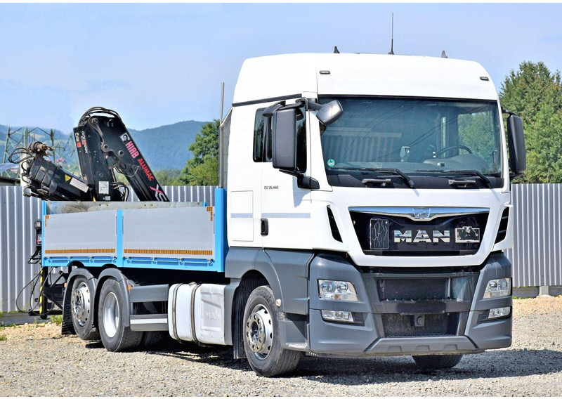 MAN TGX 26.440 - Platós teherautó, Darus autó: 4 kép. MAN TGX 26.440 - Platós teherautó, Darus autó: 4 kép.