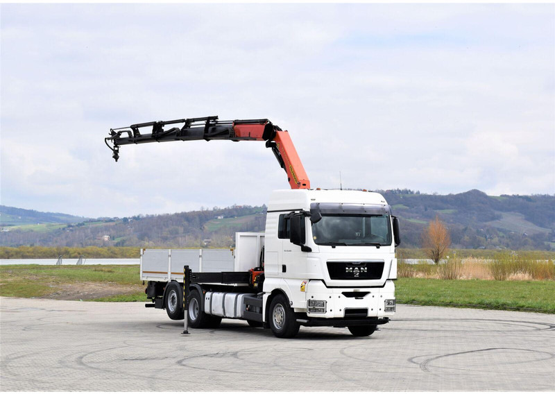 MAN TGX 26.480 - Platós teherautó, Darus autó: 2 kép. MAN TGX 26.480 - Platós teherautó, Darus autó: 2 kép.