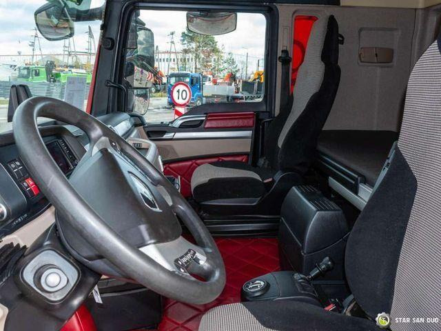 Platós teherautó, Darus autó MAN TGX 28.500 6x2 HMF 5020K-RC Fly Jib Crane: 13 kép.