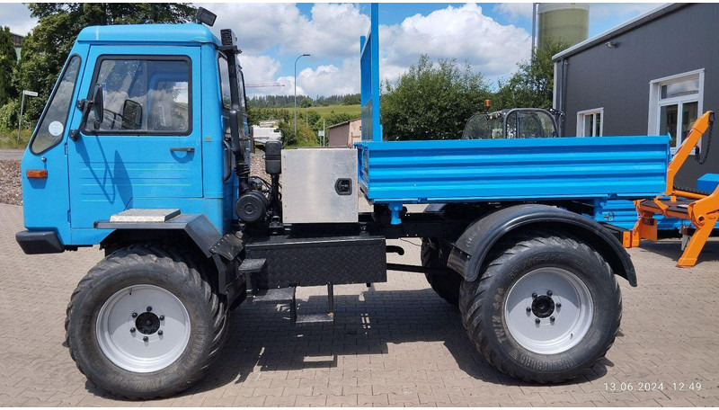 MULTICAR M26.2 4x4 Tipper - Billenőplatós teherautó: 2 kép. MULTICAR M26.2 4x4 Tipper - Billenőplatós teherautó: 2 kép.
