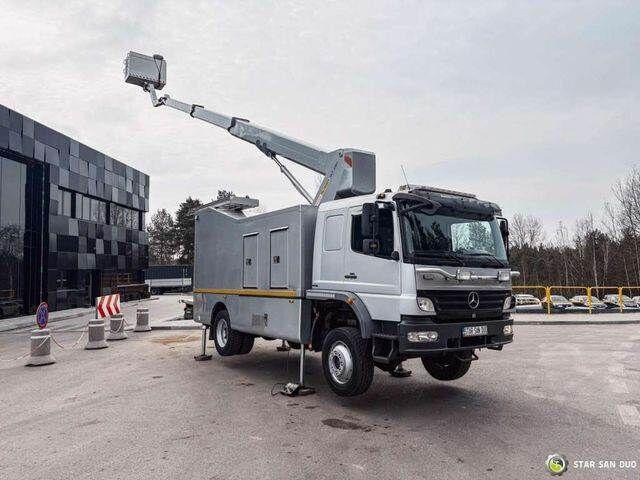Mercedes-Benz 1529 4x4 Atego Lift Palfinger Wumag WT 230 - Emelőkosaras teherautó: 5 kép. Mercedes-Benz 1529 4x4 Atego Lift Palfinger Wumag WT 230 - Emelőkosaras teherautó: 5 kép.