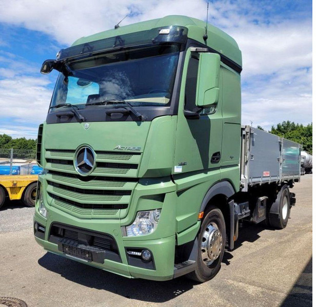 Mercedes-Benz 1851 L 3 way grain tipper Kempf - Billenőplatós teherautó: 1 kép. Mercedes-Benz 1851 L 3 way grain tipper Kempf - Billenőplatós teherautó: 1 kép.