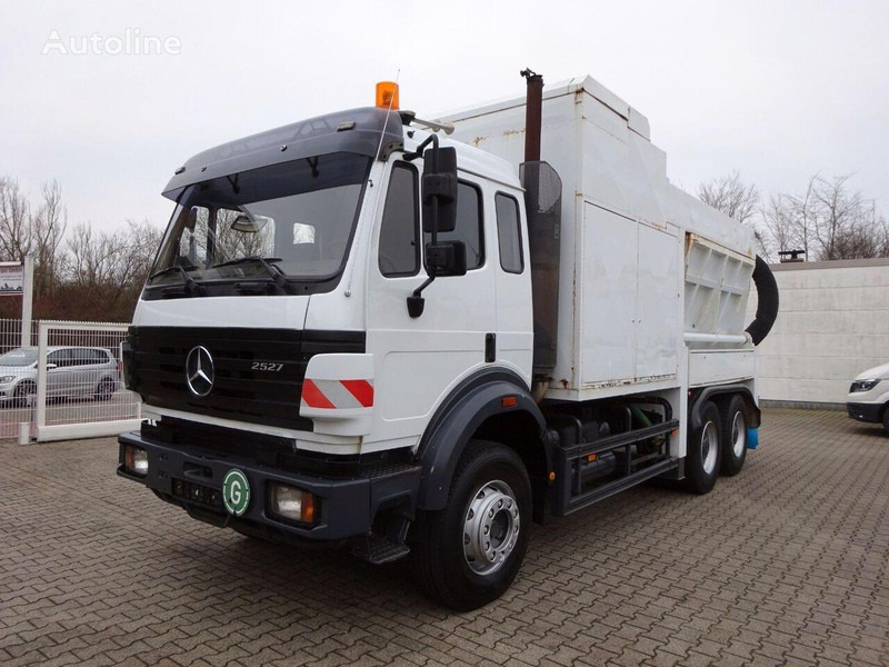 Mercedes-Benz 2527 - Szippantós autó: 1 kép. Mercedes-Benz 2527 - Szippantós autó: 1 kép.