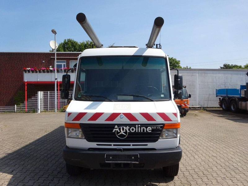 Mercedes-Benz 616D Vario - Box truck - Dobozos kisteherautó: 5 kép. Mercedes-Benz 616D Vario - Box truck - Dobozos kisteherautó: 5 kép.