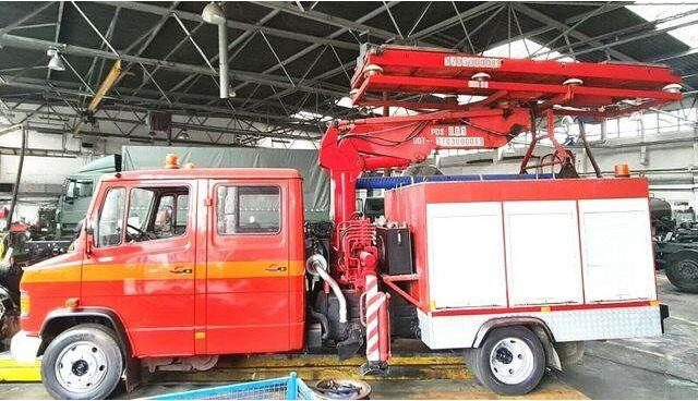 Mercedes-Benz 814 DHL ATLAS RAIL ROAD RAILWAY ZWEIWEG - Tűzoltóautó: 1 kép. Mercedes-Benz 814 DHL ATLAS RAIL ROAD RAILWAY ZWEIWEG - Tűzoltóautó: 1 kép.