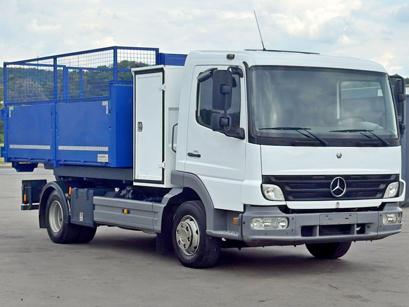 Mercedes-Benz 815 * Abrollkipper + CONTAINER 3,68 m * TOP - Horgos rakodó teherautó: 4 kép. Mercedes-Benz 815 * Abrollkipper + CONTAINER 3,68 m * TOP - Horgos rakodó teherautó: 4 kép.