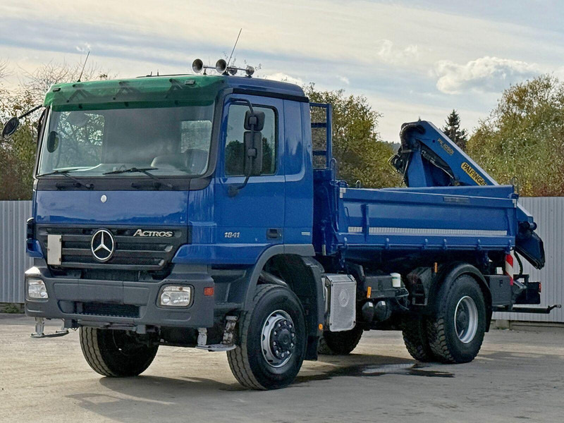Mercedes-Benz ACTROS 1841 * PK 10501 + FUNK * TOP * 4x4 - Billenőplatós teherautó, Darus autó: 2 kép. Mercedes-Benz ACTROS 1841 * PK 10501 + FUNK * TOP * 4x4 - Billenőplatós teherautó, Darus autó: 2 kép.