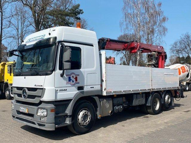 Mercedes-Benz ACTROS 2544 - Platós teherautó, Darus autó: 2 kép. Mercedes-Benz ACTROS 2544 - Platós teherautó, Darus autó: 2 kép.