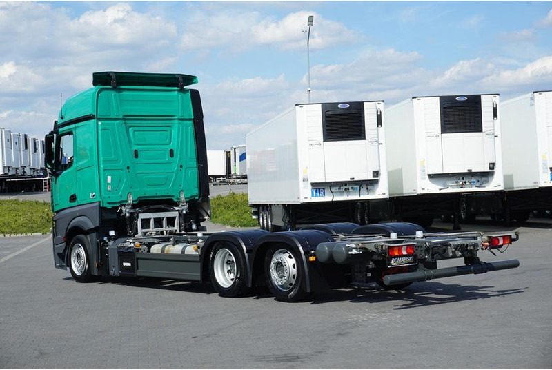 Mercedes-Benz ACTROS / 2548 / ACC / E 6 / MP 5 / MEGA / BDF 7,82 M / RETARDER - Cserefelépítményes teherautó: 5 kép. Mercedes-Benz ACTROS / 2548 / ACC / E 6 / MP 5 / MEGA / BDF 7,82 M / RETARDER - Cserefelépítményes teherautó: 5 kép.