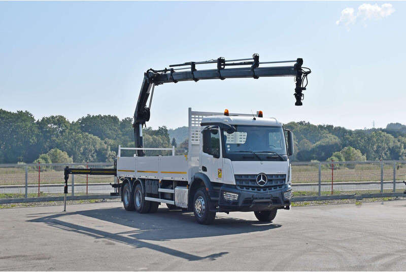 Mercedes-Benz ACTROS 2636 - Platós teherautó, Darus autó: 2 kép. Mercedes-Benz ACTROS 2636 - Platós teherautó, Darus autó: 2 kép.