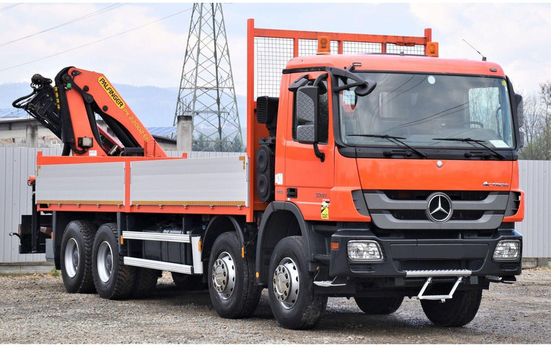 Mercedes-Benz ACTROS 3241 - Platós teherautó, Darus autó: 3 kép. Mercedes-Benz ACTROS 3241 - Platós teherautó, Darus autó: 3 kép.