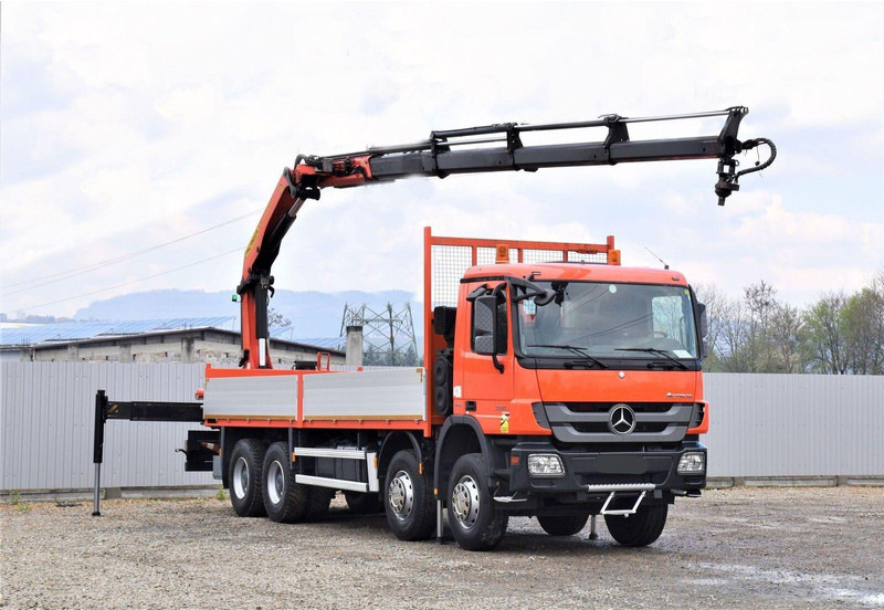 Mercedes-Benz ACTROS 3241 - Platós teherautó, Darus autó: 1 kép. Mercedes-Benz ACTROS 3241 - Platós teherautó, Darus autó: 1 kép.