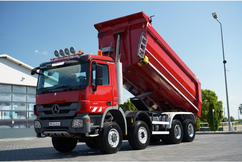 Mercedes-Benz ACTROS 4141 / 8X6 / WYWROTKA TYLNOZSYPOWA / MEILLER KIPPER 5.3M - Billenőplatós teherautó: 1 kép. Mercedes-Benz ACTROS 4141 / 8X6 / WYWROTKA TYLNOZSYPOWA / MEILLER KIPPER 5.3M - Billenőplatós teherautó: 1 kép.