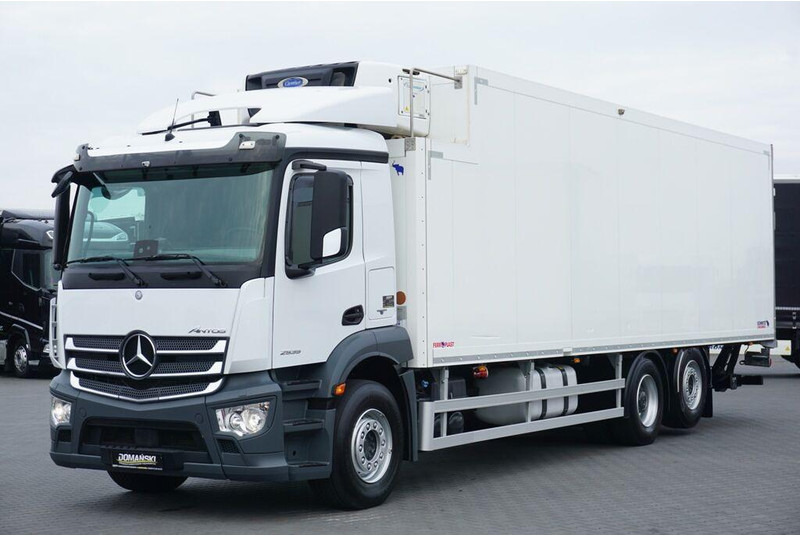 Mercedes-Benz ANTOS / 2535 / EURO 6 / CHŁODNIA + WINDA / 23 PALETY / OŚ SKRĘTN - Hűtős teherautó: 2 kép. Mercedes-Benz ANTOS / 2535 / EURO 6 / CHŁODNIA + WINDA / 23 PALETY / OŚ SKRĘTN - Hűtős teherautó: 2 kép.