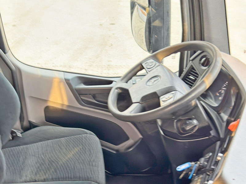 Mercedes-Benz ANTOS 2543* HIAB 144 BS - 2 HIDUO /FUNK lízing Mercedes-Benz ANTOS 2543* HIAB 144 BS - 2 HIDUO /FUNK: 11 kép. Mercedes-Benz ANTOS 2543* HIAB 144 BS - 2 HIDUO /FUNK lízing Mercedes-Benz ANTOS 2543* HIAB 144 BS - 2 HIDUO /FUNK: 11 kép.