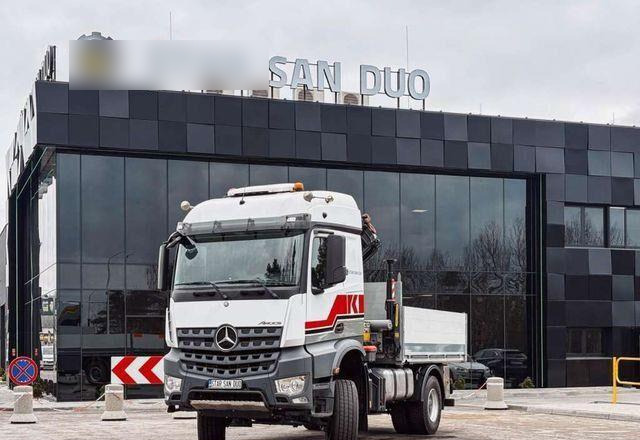 Mercedes-Benz AROCS 1851 PALFINGER PK 20002 Crane Kran - Platós teherautó, Darus autó: 2 kép. Mercedes-Benz AROCS 1851 PALFINGER PK 20002 Crane Kran - Platós teherautó, Darus autó: 2 kép.