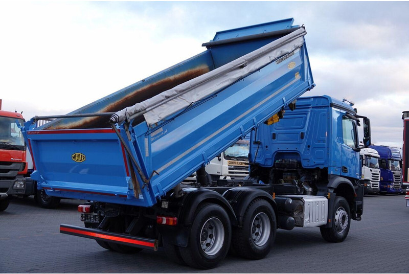 Mercedes-Benz AROCS 2636 / 6x4 / WYWROTKA 3 STRONNA / MEILLER KIPER / EURO 6 / - Billenőplatós teherautó: 4 kép. Mercedes-Benz AROCS 2636 / 6x4 / WYWROTKA 3 STRONNA / MEILLER KIPER / EURO 6 / - Billenőplatós teherautó: 4 kép.