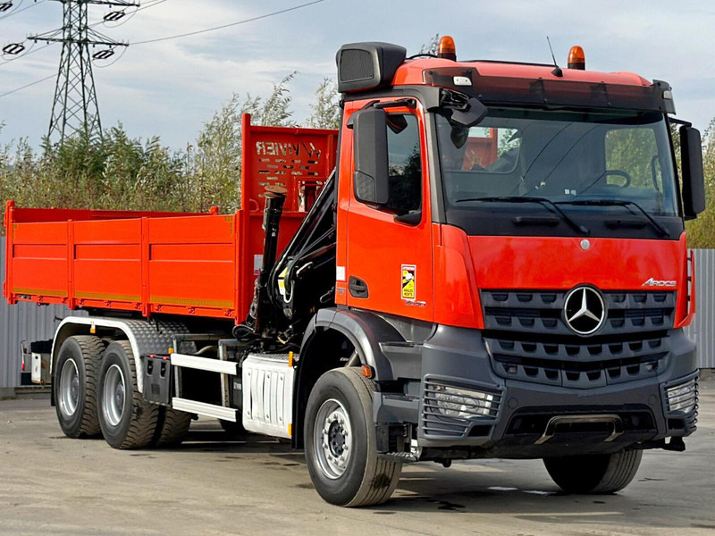 Mercedes-Benz AROCS 2640 - Billenőplatós teherautó, Darus autó: 3 kép. Mercedes-Benz AROCS 2640 - Billenőplatós teherautó, Darus autó: 3 kép.