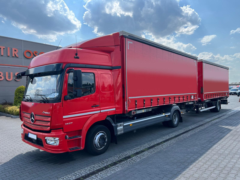 Mercedes-Benz ATEGO 1227 BDF WECHSELFAHRGESTELL CURTAIN PLANE TRAILER 1.HAND - Ponyvás teherautó: 2 kép. Mercedes-Benz ATEGO 1227 BDF WECHSELFAHRGESTELL CURTAIN PLANE TRAILER 1.HAND - Ponyvás teherautó: 2 kép.