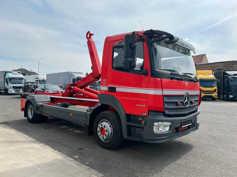 Mercedes-Benz ATEGO 1524, ABROLLKIPPER HIAB 1570MM - Platós teherautó, Darus autó: 3 kép. Mercedes-Benz ATEGO 1524, ABROLLKIPPER HIAB 1570MM - Platós teherautó, Darus autó: 3 kép.