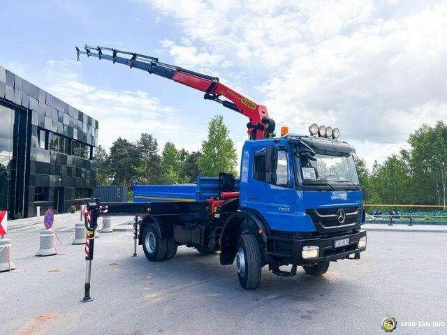 Mercedes-Benz AXOR 1833 4x4 Palfinger PK 22002 EH Crane Winch - Billenőplatós teherautó, Darus autó: 2 kép. Mercedes-Benz AXOR 1833 4x4 Palfinger PK 22002 EH Crane Winch - Billenőplatós teherautó, Darus autó: 2 kép.