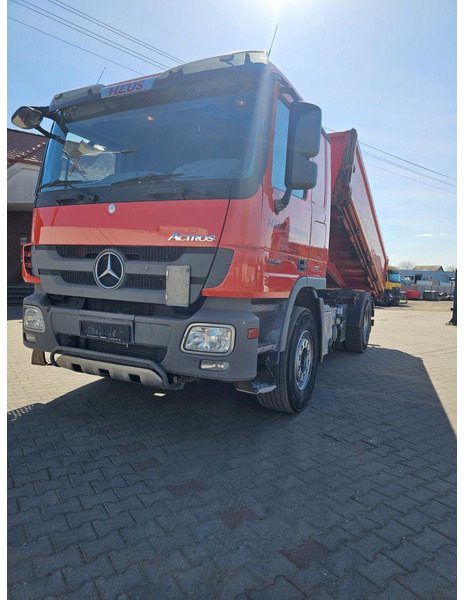 Mercedes-Benz Actros 1846 // 2013r // Meiller Kipper 3 - Billenőplatós teherautó: 3 kép. Mercedes-Benz Actros 1846 // 2013r // Meiller Kipper 3 - Billenőplatós teherautó: 3 kép.