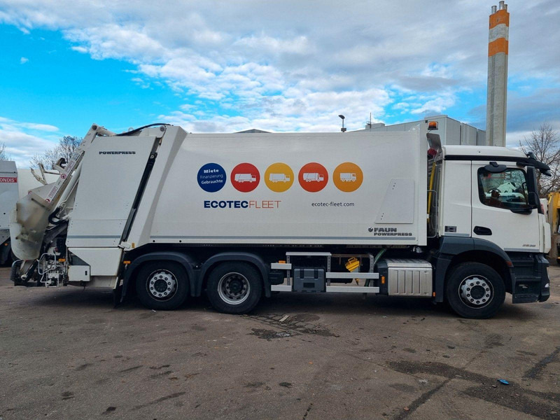 Mercedes-Benz Actros 2536 6x2 Faun Powerpress 524 Garbage truck - Szemetesautó: 5 kép. Mercedes-Benz Actros 2536 6x2 Faun Powerpress 524 Garbage truck - Szemetesautó: 5 kép.