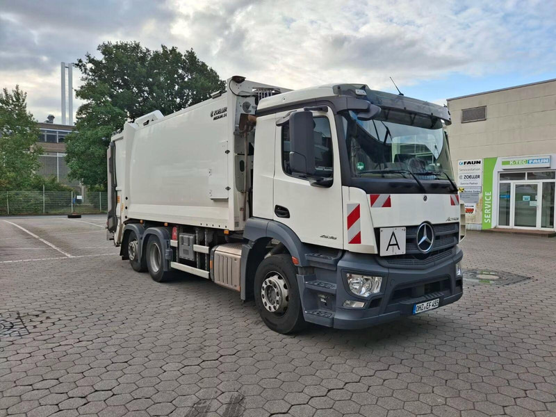 Mercedes-Benz Actros 2536 - Garbage truck - Szemetesautó: 1 kép. Mercedes-Benz Actros 2536 - Garbage truck - Szemetesautó: 1 kép.