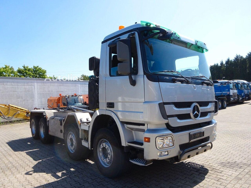 Mercedes-Benz Actros 3244 - Hook lift truck 8x4 - Horgos rakodó teherautó, Darus autó: 3 kép. Mercedes-Benz Actros 3244 - Hook lift truck 8x4 - Horgos rakodó teherautó, Darus autó: 3 kép.
