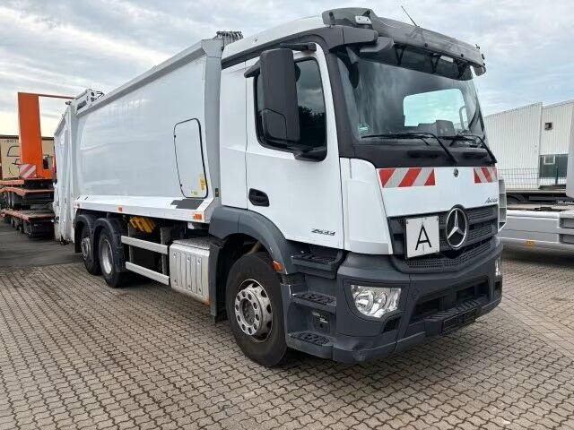 Mercedes-Benz Antos 2533 - Garbage truck - Szemetesautó: 2 kép. Mercedes-Benz Antos 2533 - Garbage truck - Szemetesautó: 2 kép.