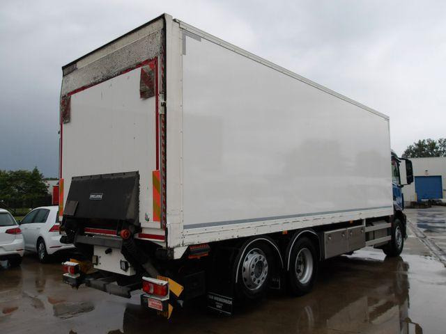 Mercedes-Benz Antos 2832 Koffer + tail lift 6x2 - Dobozos felépítményű teherautó: 4 kép. Mercedes-Benz Antos 2832 Koffer + tail lift 6x2 - Dobozos felépítményű teherautó: 4 kép.