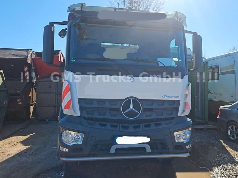 Mercedes-Benz Arocs 1835 - Meiller Absetzkipper - Konténerszállító: 4 kép. Mercedes-Benz Arocs 1835 - Meiller Absetzkipper - Konténerszállító: 4 kép.