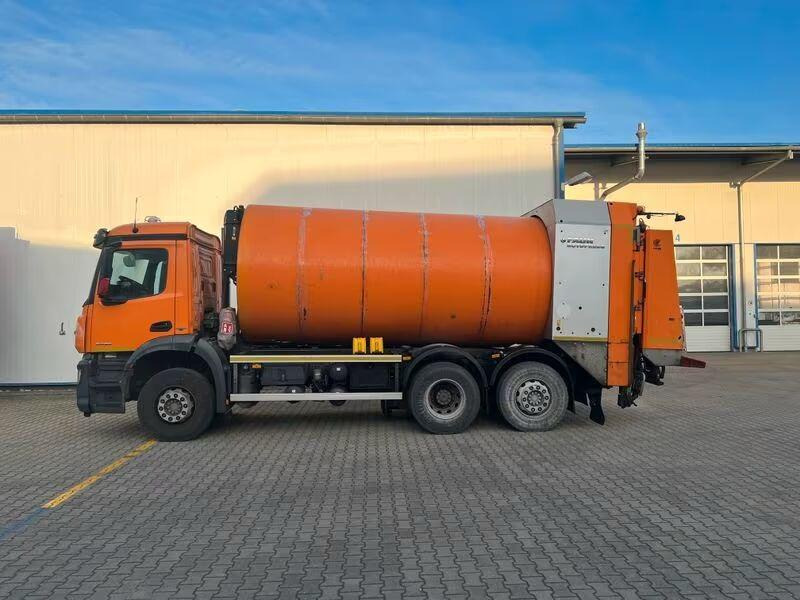 Mercedes-Benz Arocs 2533 - Garbage truck - Szemetesautó: 4 kép. Mercedes-Benz Arocs 2533 - Garbage truck - Szemetesautó: 4 kép.