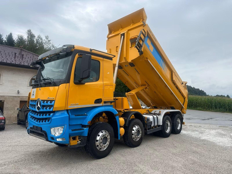 Mercedes-Benz Arocs 32148 - Meiller tipper - Billenőplatós teherautó: 5 kép. Mercedes-Benz Arocs 32148 - Meiller tipper - Billenőplatós teherautó: 5 kép.