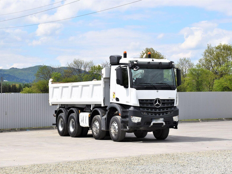 Mercedes-Benz Arocs 3243 - Billenőplatós teherautó: 1 kép. Mercedes-Benz Arocs 3243 - Billenőplatós teherautó: 1 kép.