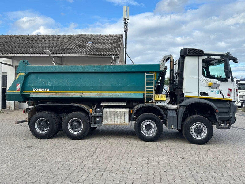 Mercedes-Benz Arocs 4145 AK - Billenőplatós teherautó: 3 kép. Mercedes-Benz Arocs 4145 AK - Billenőplatós teherautó: 3 kép.